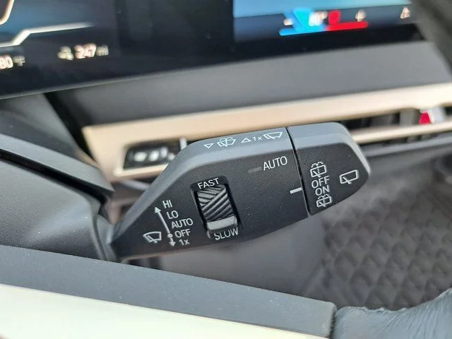 Used 2025 Blue BMW xDrive50 image 11