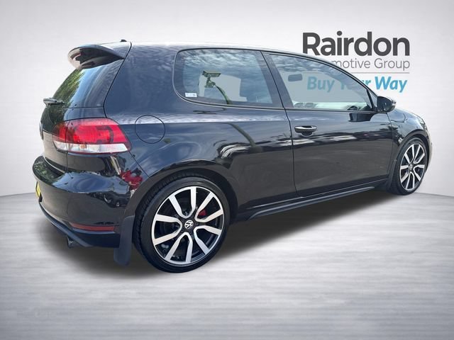 Used 2012 Deep Black Pearl Metallic Volkswagen PZEV image 7