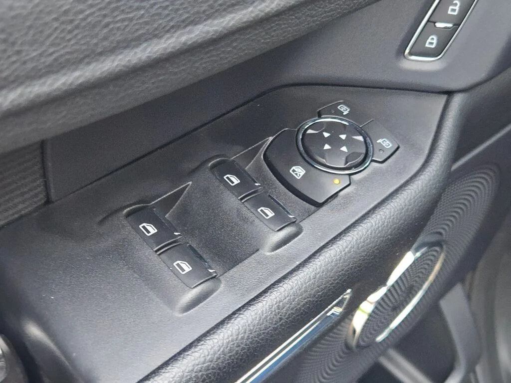 Used 2021 Black Ford XLT image 20