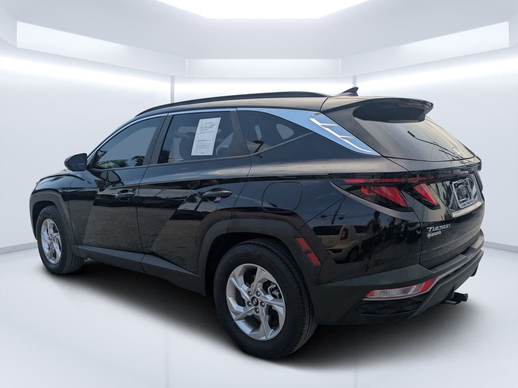 Used 2024 Black Hyundai SEL image 5