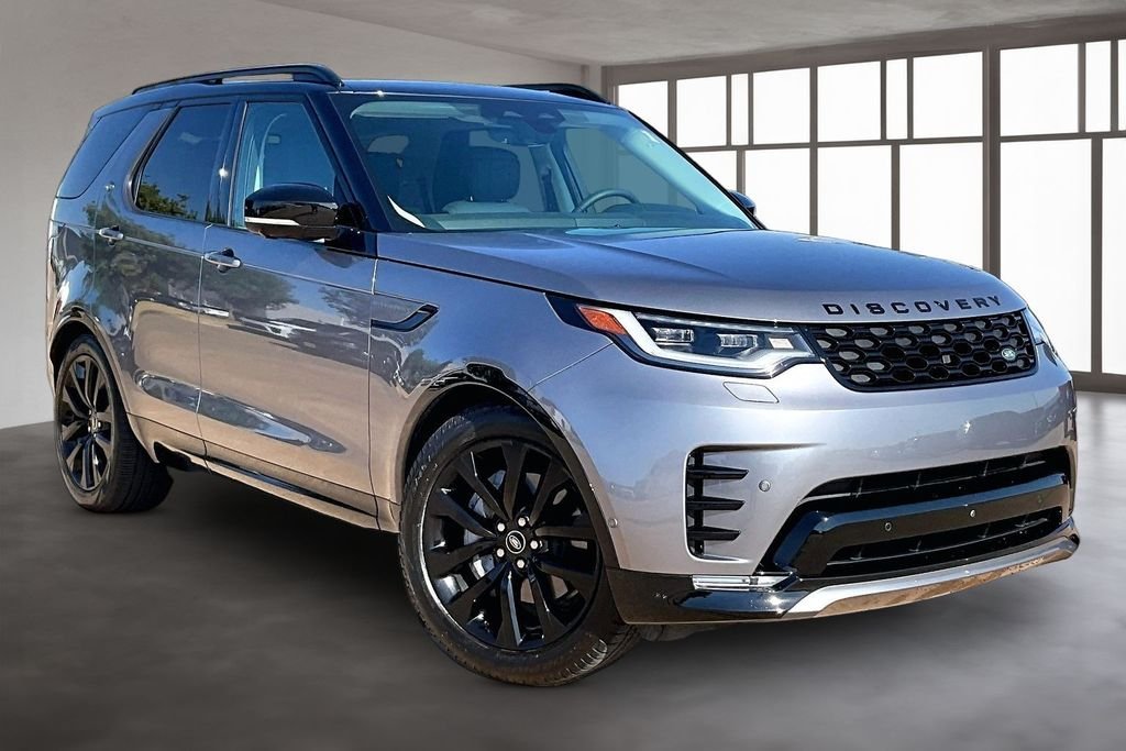 Used 2026 Gray Land Rover Dynamic SE image 10