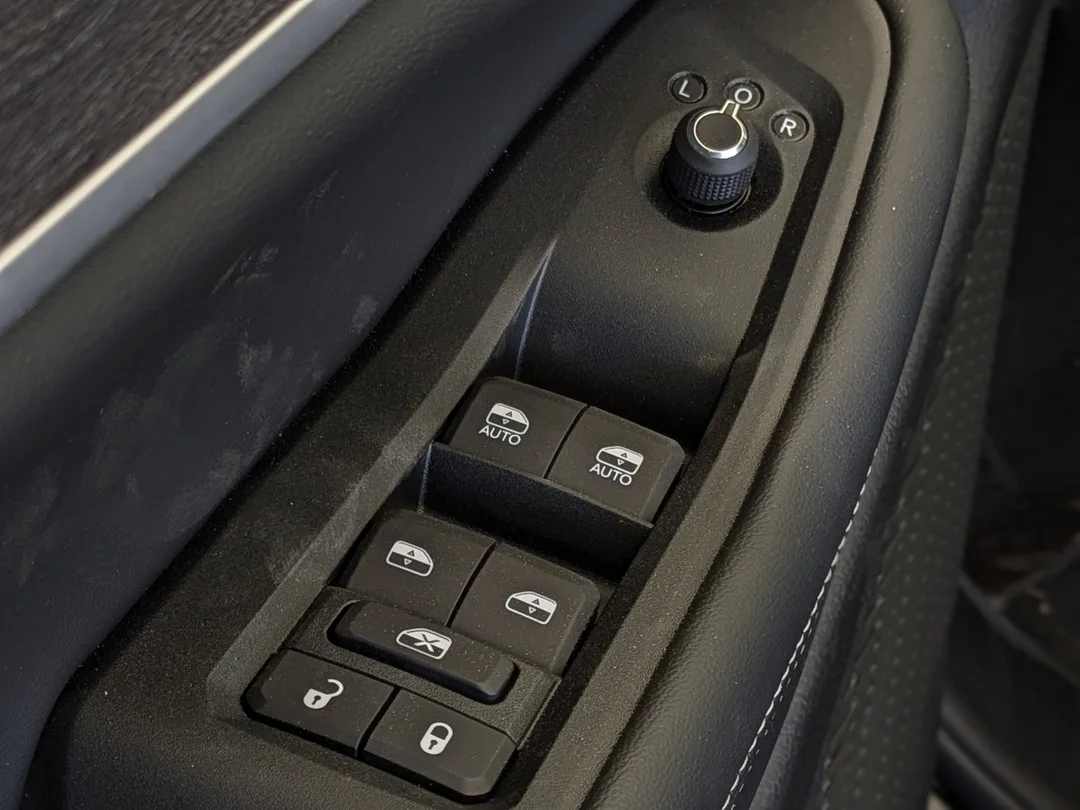 New 2026 Black Jeep Altitude - - 4x4 - - 20 Black Wheels - Power Sunroof - Diamond Black Crystal & More! image 12