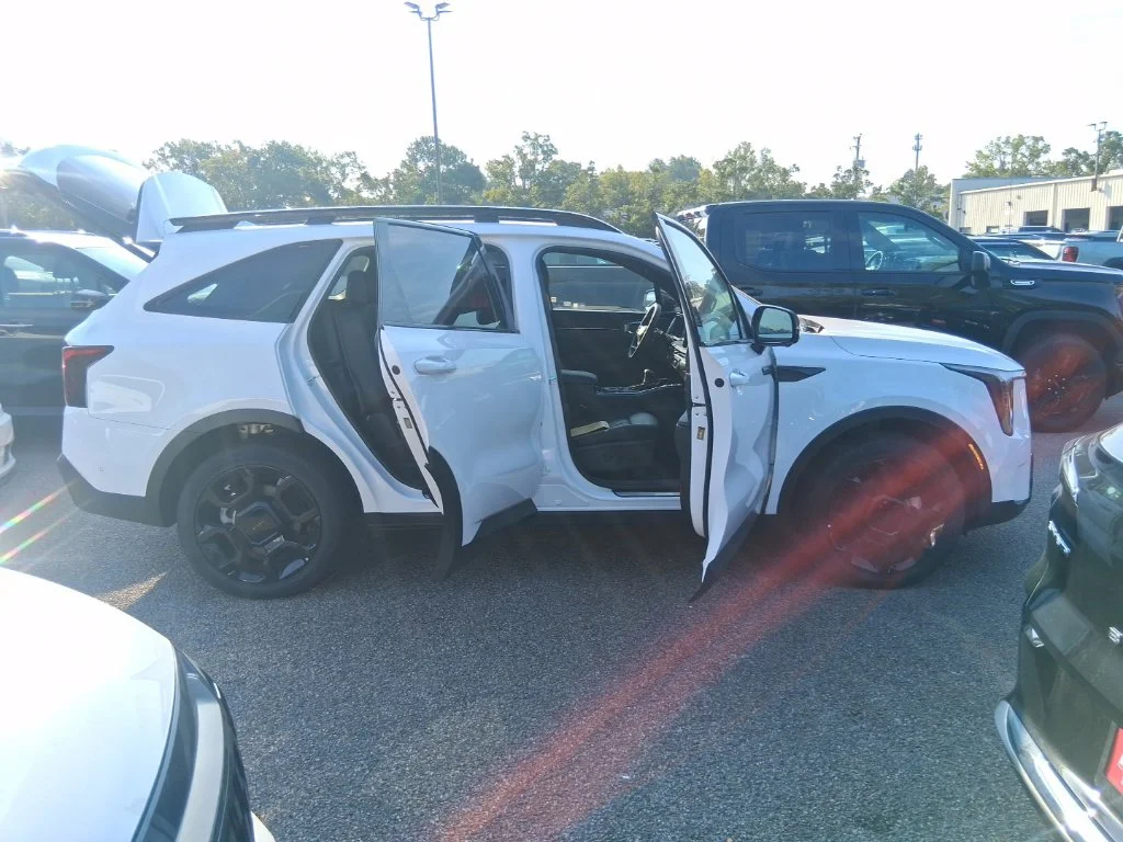 Certified Used 2026 White Kia X-Line SX Prestige image 18