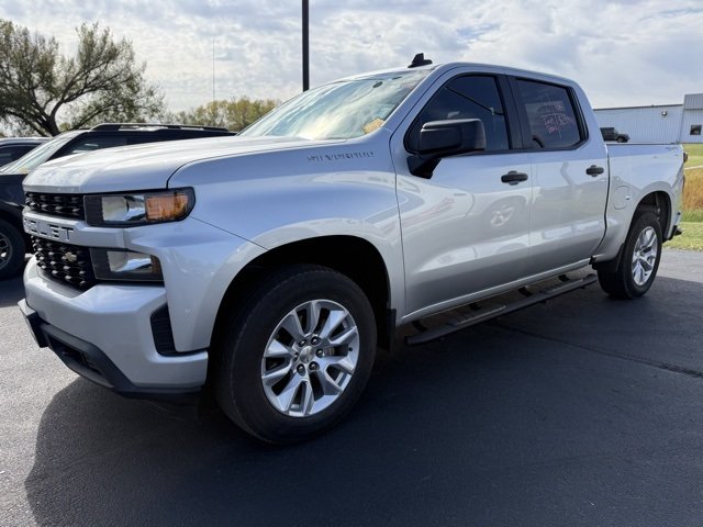 2021 Chevrolet Silverado 1500 Custom photo 2