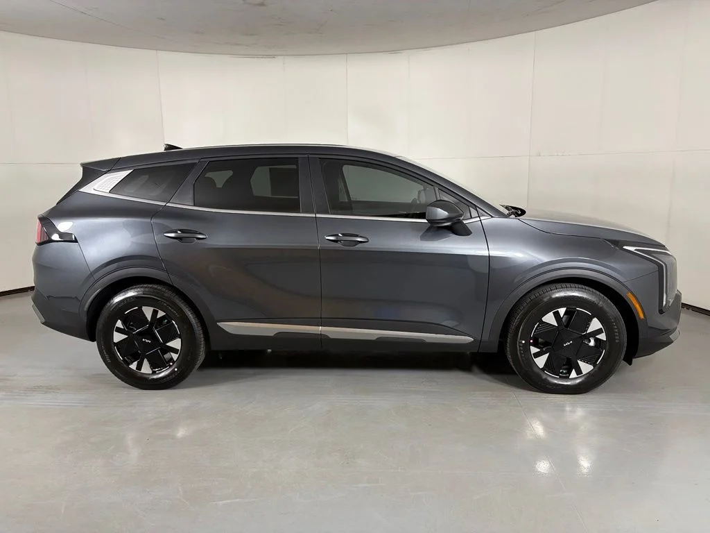 New 2027 Gravity Gray Kia LX image 9