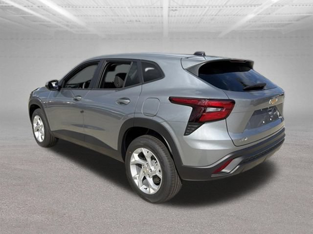 2026 Chevrolet Trax LS - Photo 6