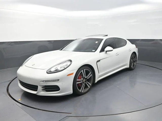 Used 2016  Porsche 4 image 3