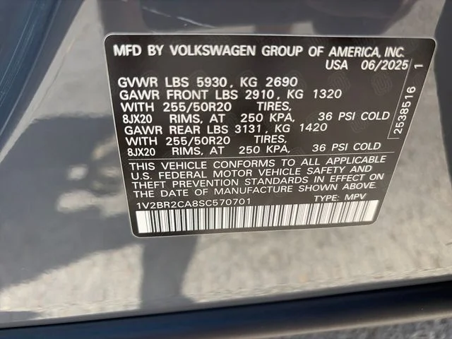 Used 2025 Gray Volkswagen 2.0T SEL image 30