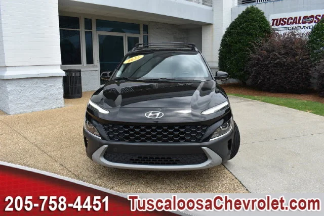 Used 2022 Black Hyundai SEL image 4