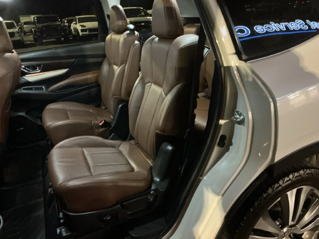 Used 2022 White Subaru Touring image 28