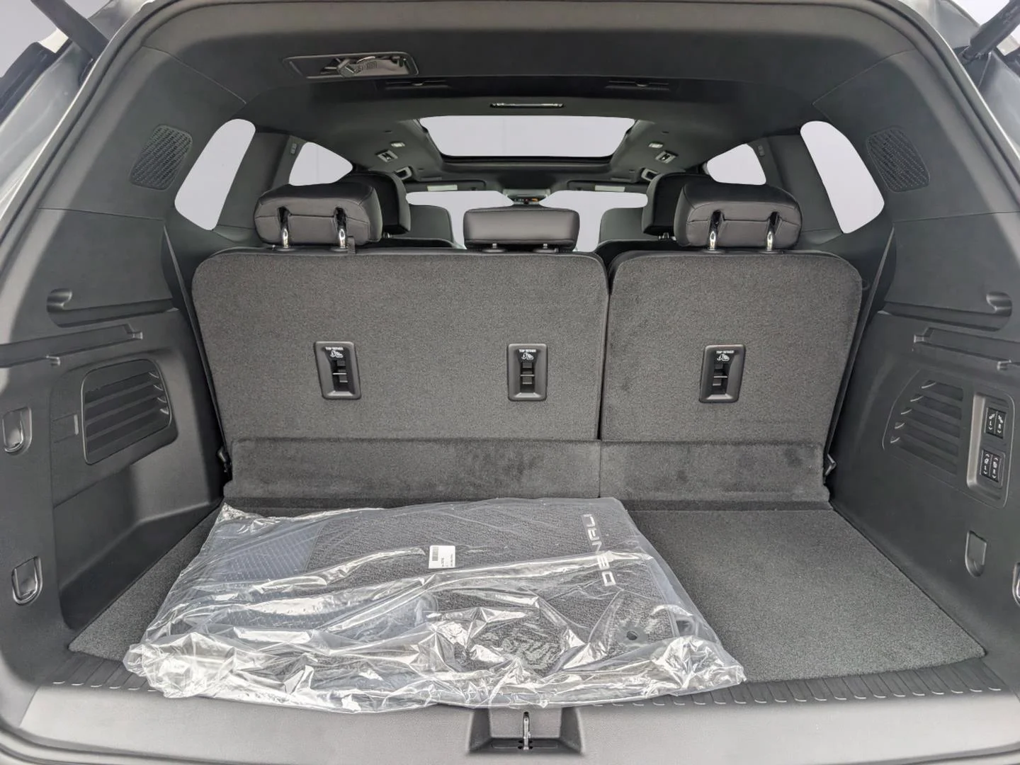 New 2026 Sterling Metallic GMC Denali image 10