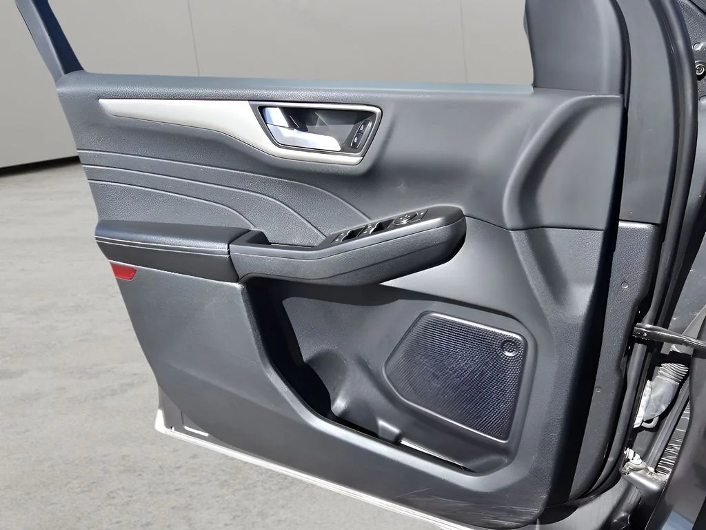 Used 2022 Carbonized Gray Metallic Ford SEL image 17