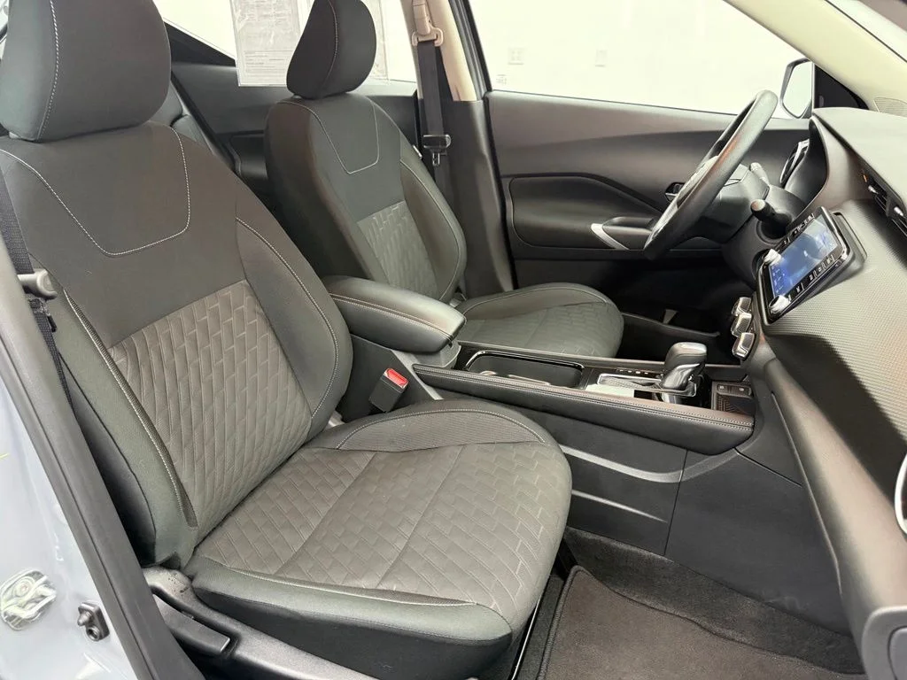 Used 2024 Gray Nissan SV image 35