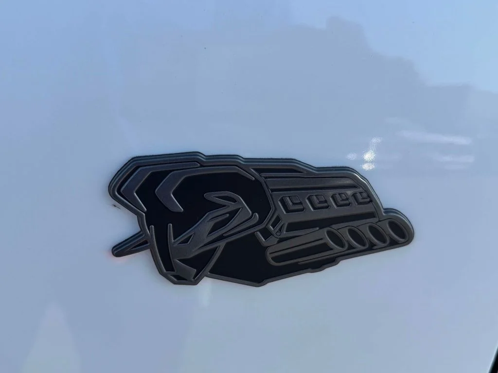 New 2027 Bright White Clear-Coat Exterior Paint RAM Express image 10