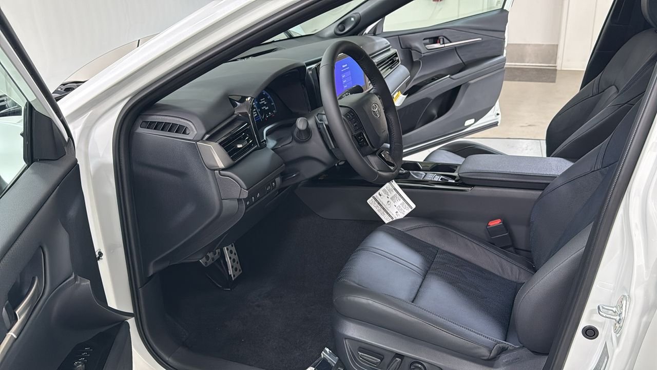 New 2026 Wind Chill Pearl <sup>1</sup> Toyota  XSE image 12
