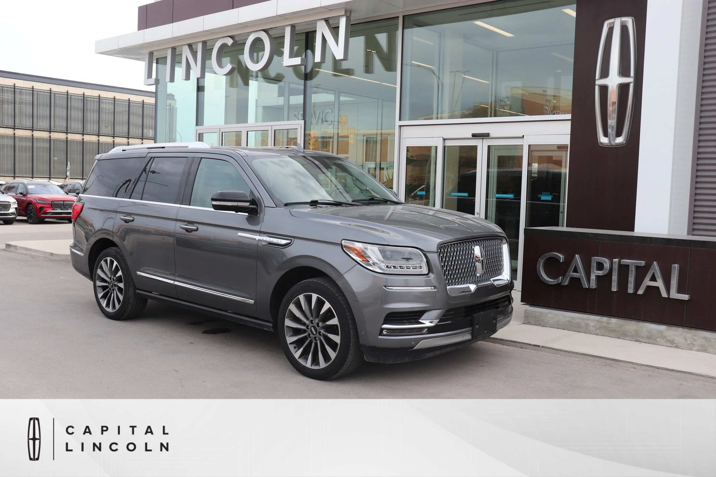 Used 2021 Gray Lincoln Reserve image 1