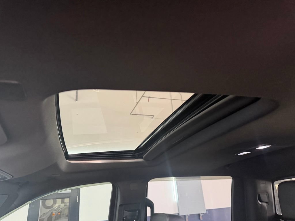 Used 2024 Summit White GMC AT4 image 5