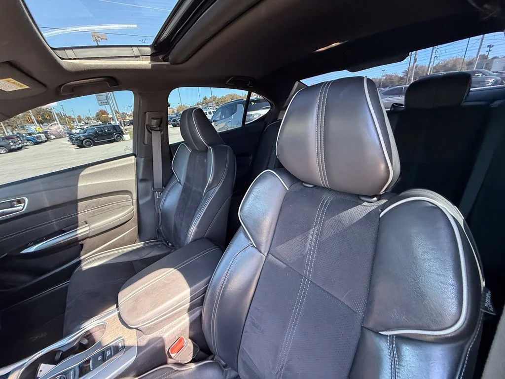 Used 2018 Black Acura 3.5L V6 image 13