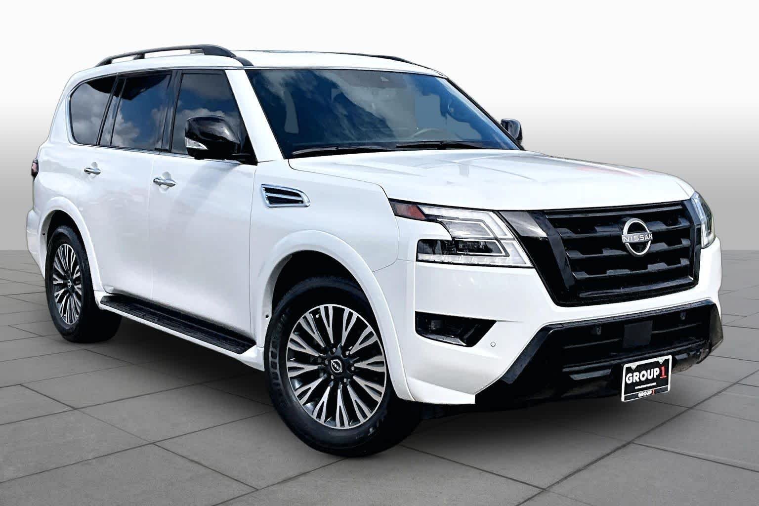 Certified Used 2023 Aspen White Tricoat Nissan SL image 3