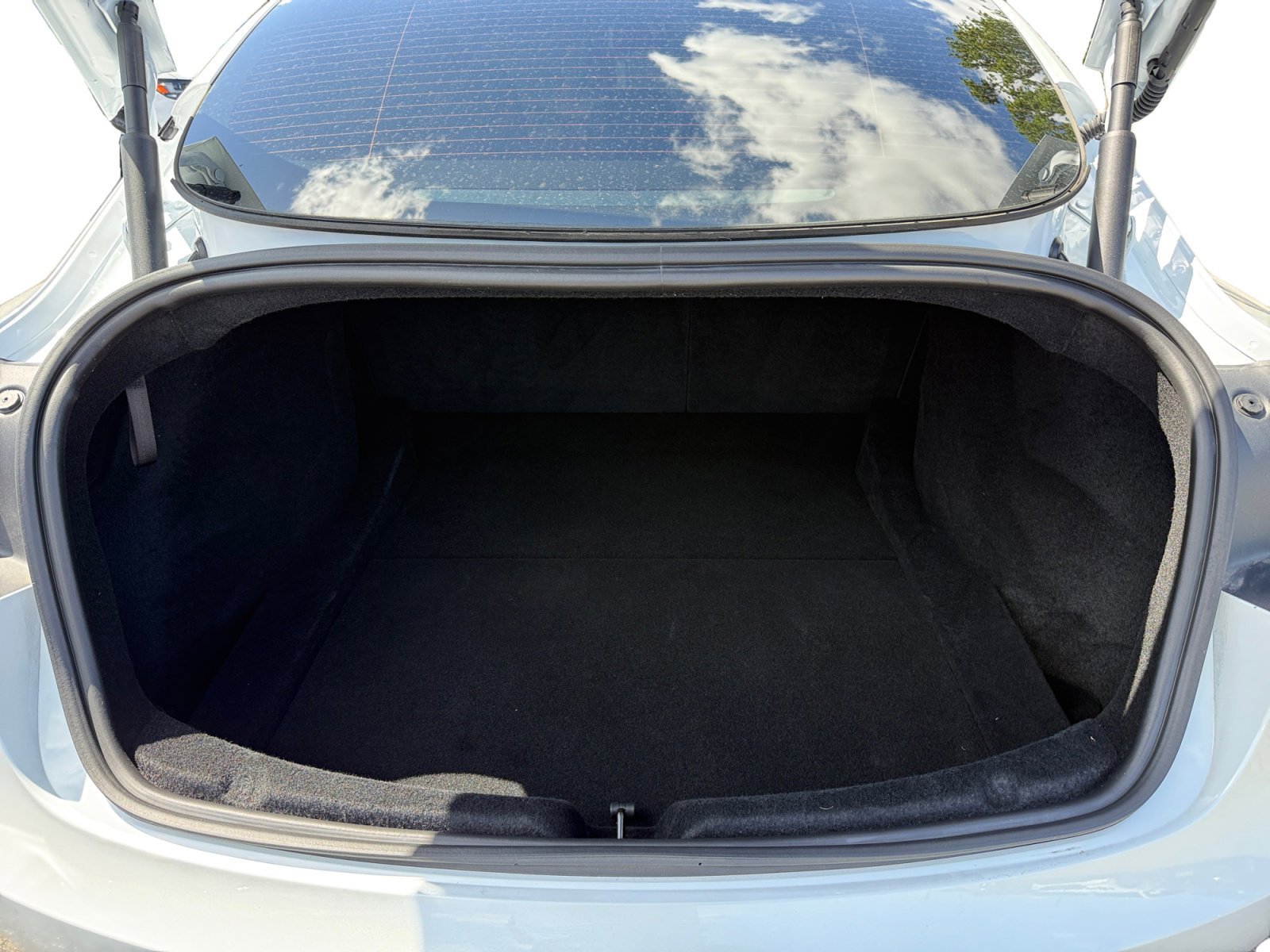 Used 2024 Pearl White Multi-Coat Tesla Base image 17