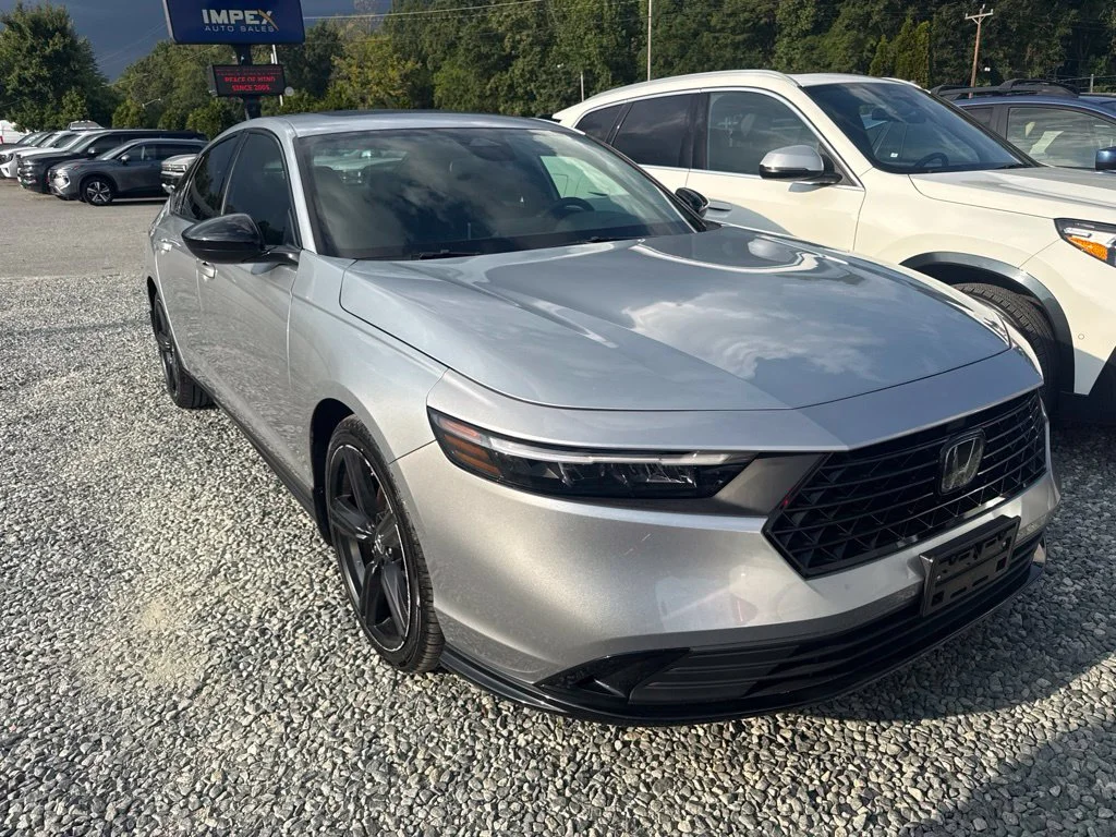 Used 2024 Silver Honda Sport-L image 2