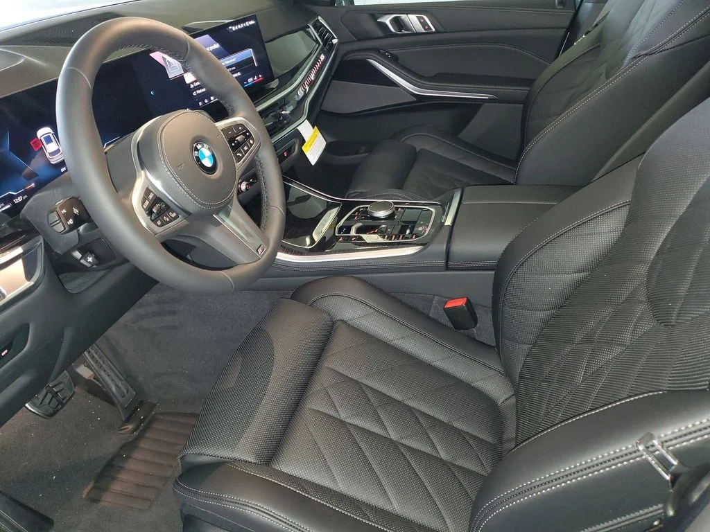 New 2026 Alpine White BMW sDrive40i image 15