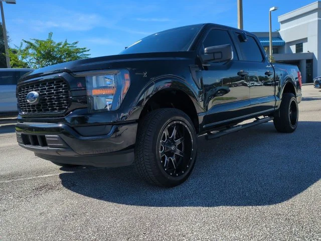 Used 2023 Agate Black Metallic Ford XL image 8
