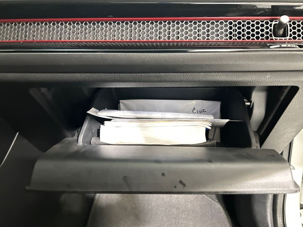 Used 2022 White Honda Si image 28