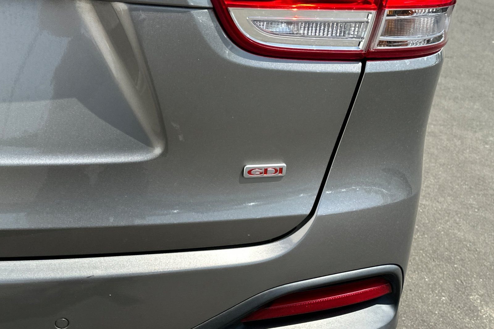 Used 2017 Silver Kia LX image 32