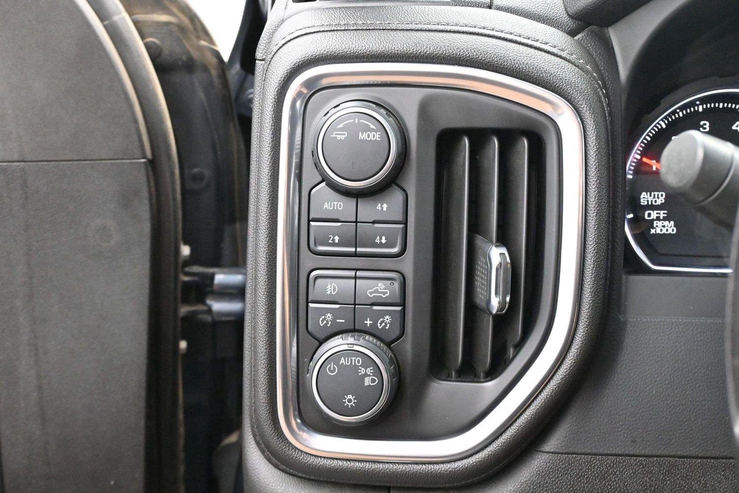 Used 2021 SHADOW GRAY METALLIC Chevrolet RST image 29