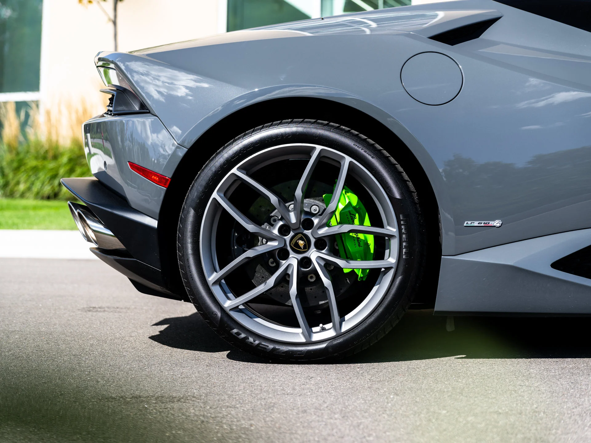 Used 2016  Lamborghini LP610-4S image 12