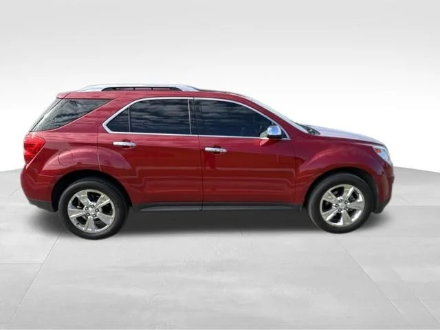 Used 2015 Red Chevrolet LTZ image 2