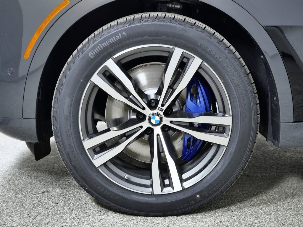 Used 2026 Dravit Grey Metallic BMW xDrive40i image 18
