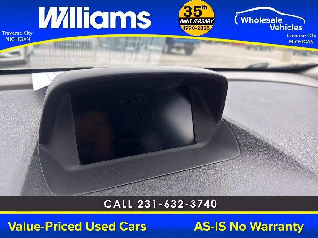 Used 2015 White Pearl Metallic Buick Base image 27