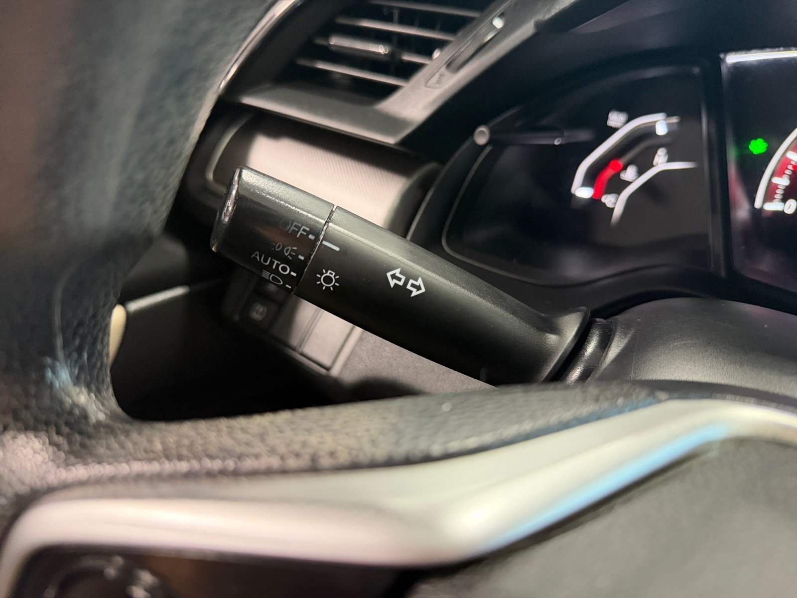 2018 Honda Civic LX - Photo 13