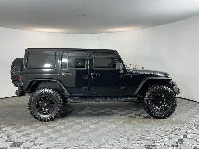 Used 2012 Black Jeep Unlimited Rubicon image 4