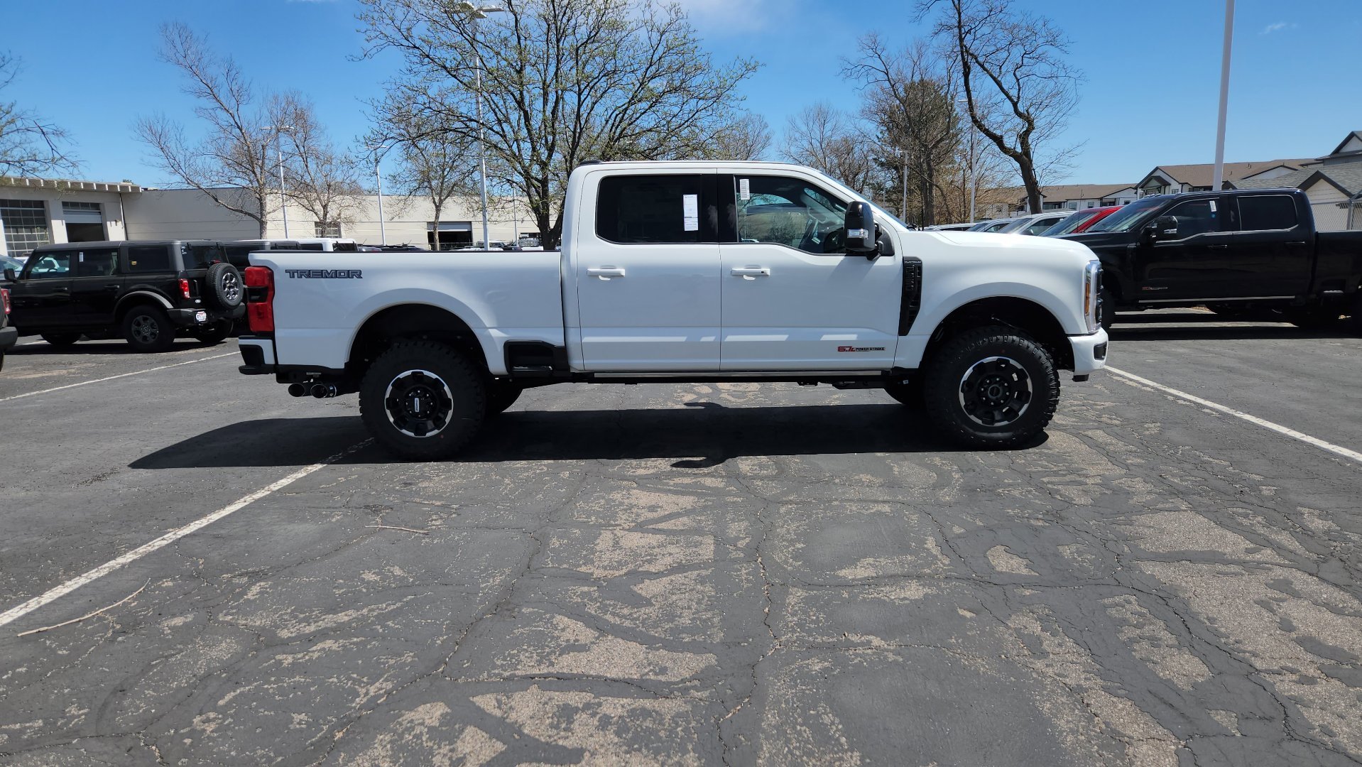New 2026 Star White Metallic Tri-Coat Ford Platinum image 17