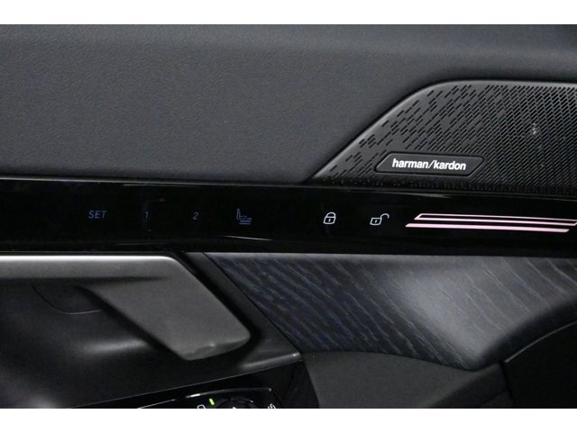 2026 BMW 5 Series 530i - Photo 30