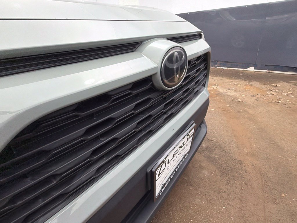 Used 2019  Toyota XLE image 33
