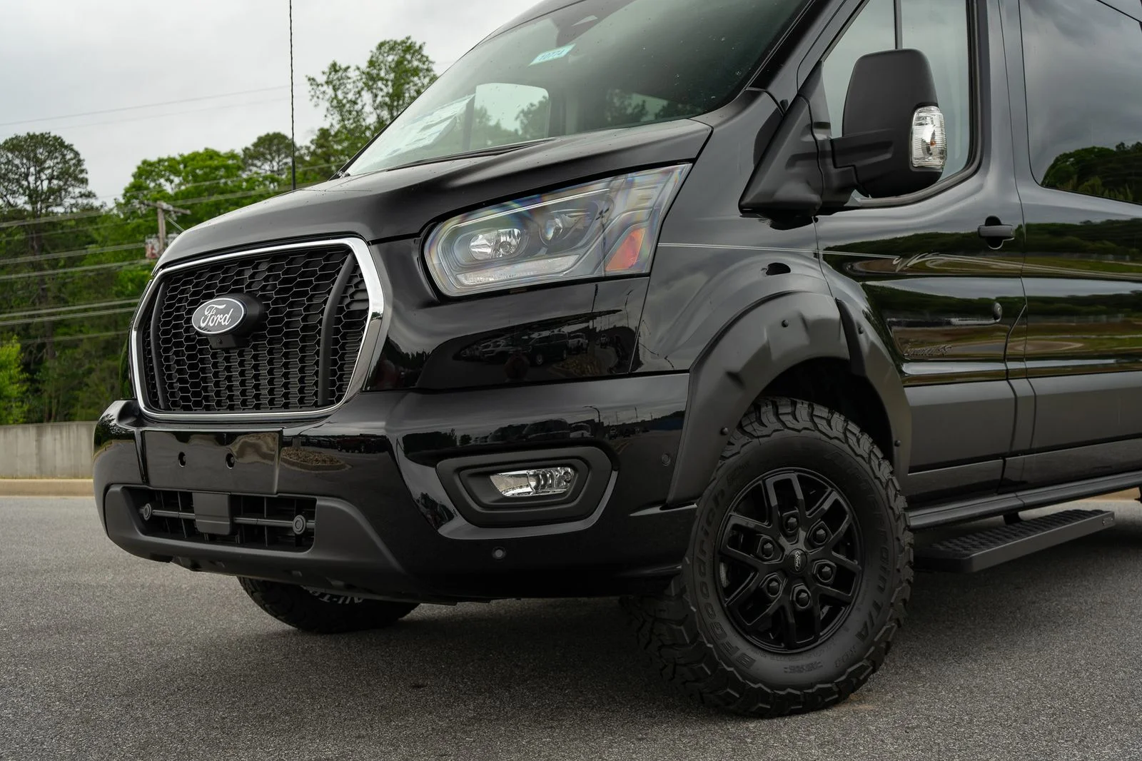 New 2026 Black Ford Explorer Edition Trail Package image 5