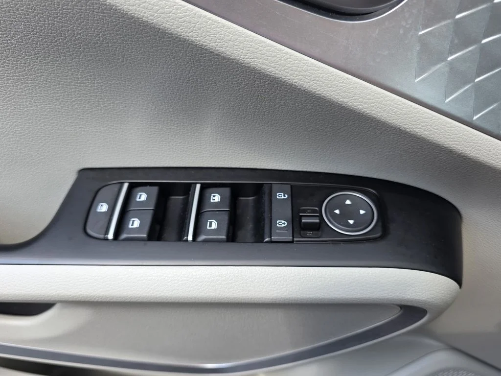 Used 2025 Gray Kia LX image 28