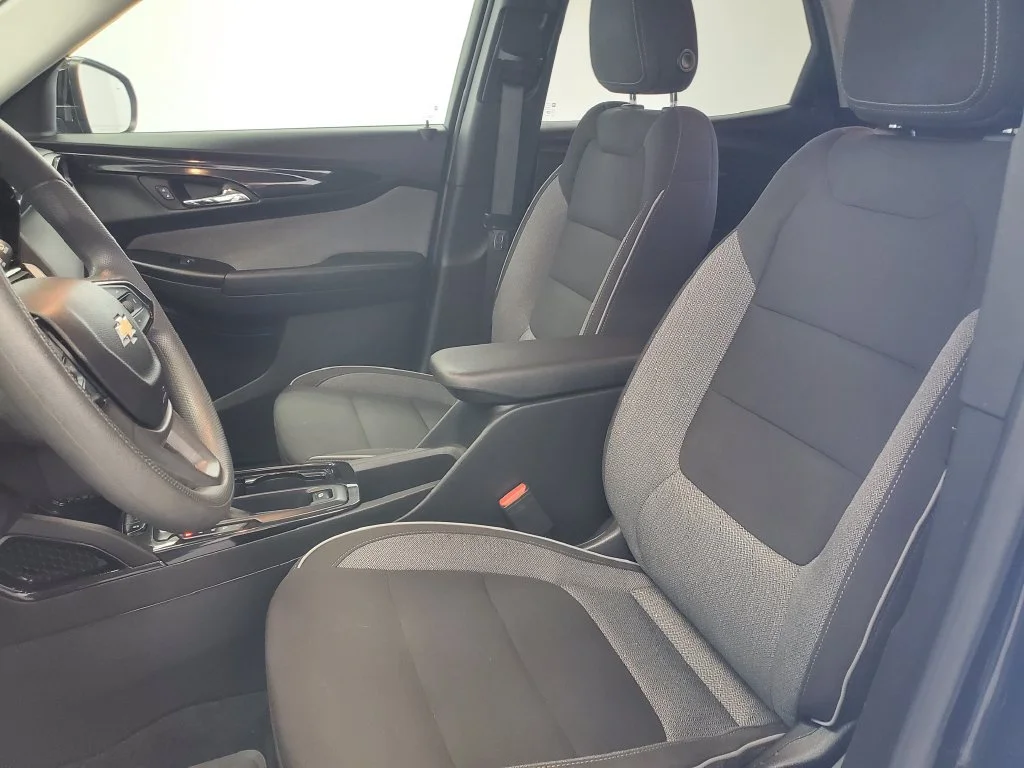 Used 2024 Mosaic Black Metallic Chevrolet LT image 5