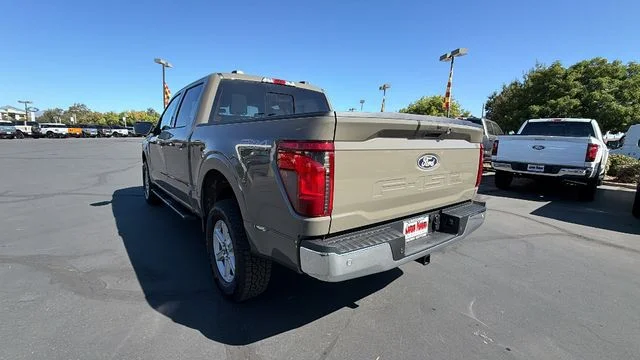New 2026 Marsh Gray Ford XLT image 6