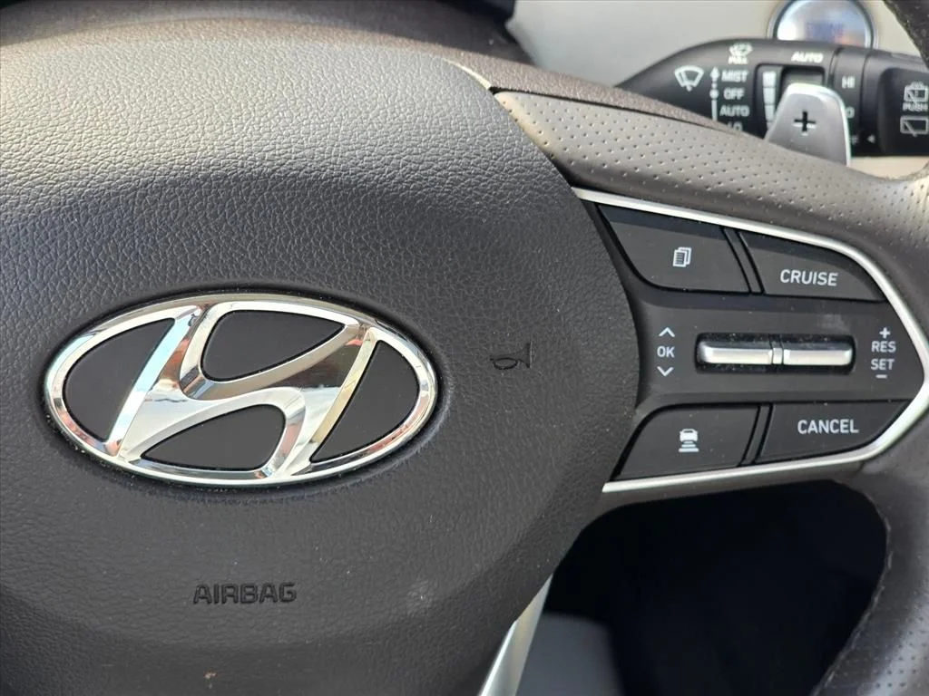 Used 2020 White Hyundai Limited image 18
