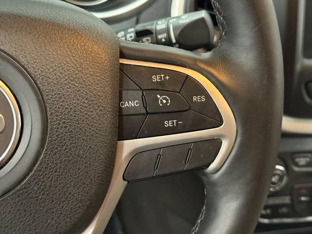 Used 2015 Beige Jeep Limited image 18