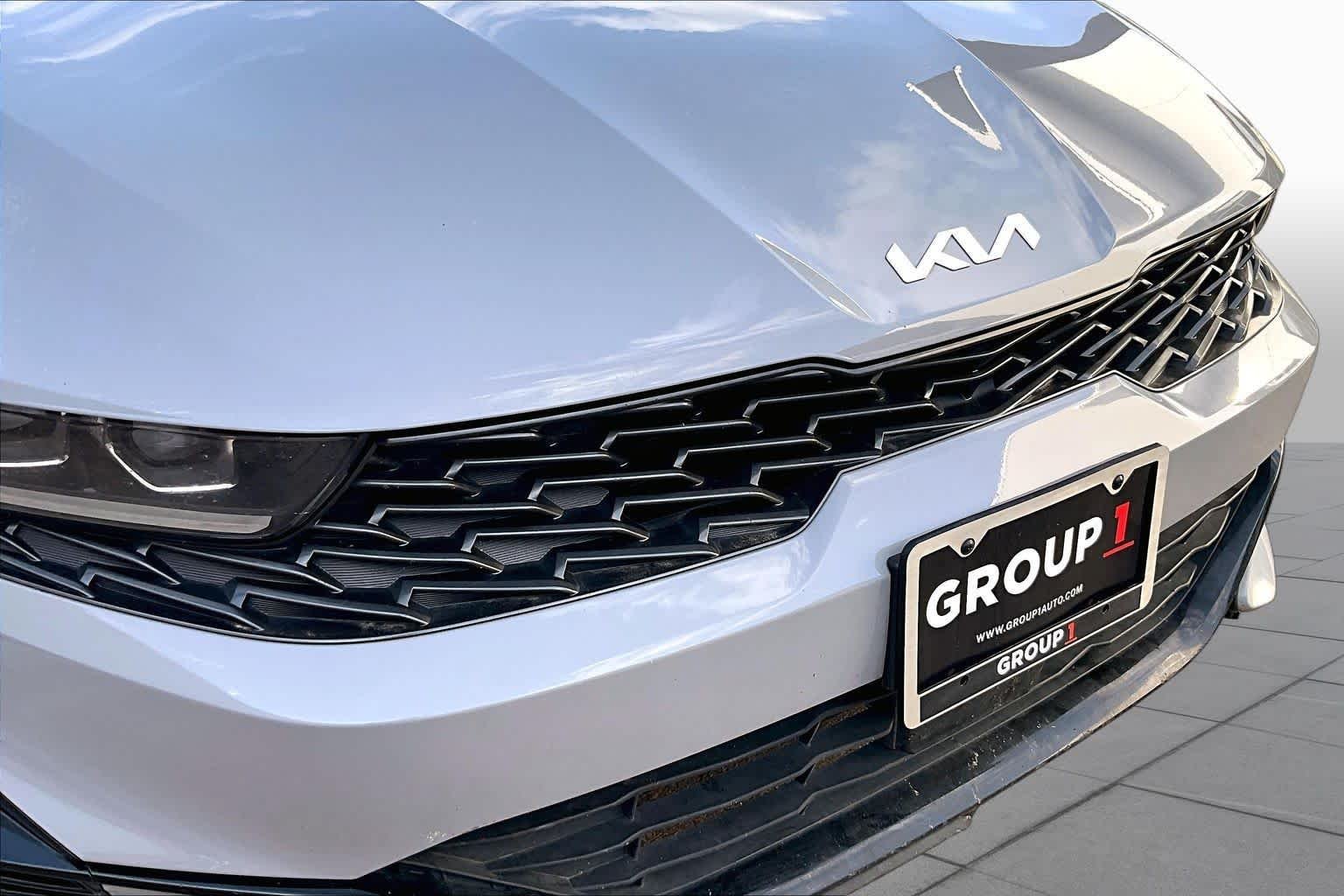Used 2023 Wolf Gray Kia GT-Line image 29