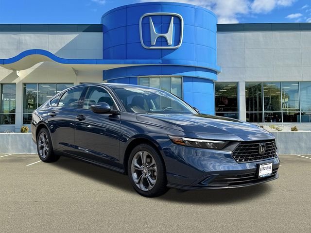 Used 2023 Canyon River Blue Metallic Honda EX image 1