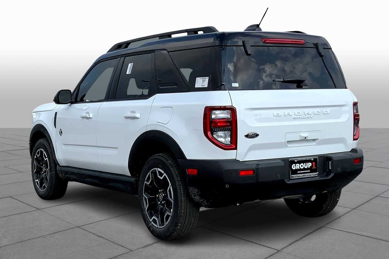 New 2025 Oxford White Ford Outer Banks® image 9