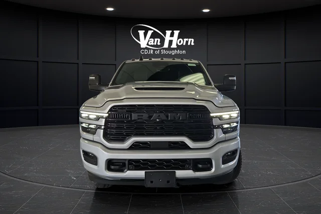 New 2026 Silver-Zynith Exterior Paint RAM Laramie image 2