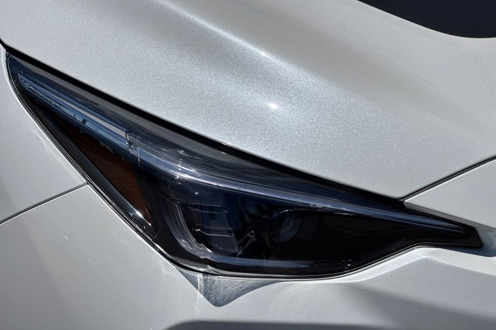 New 2026 CRYSTAL WHITE PEARL Subaru Wilderness image 32